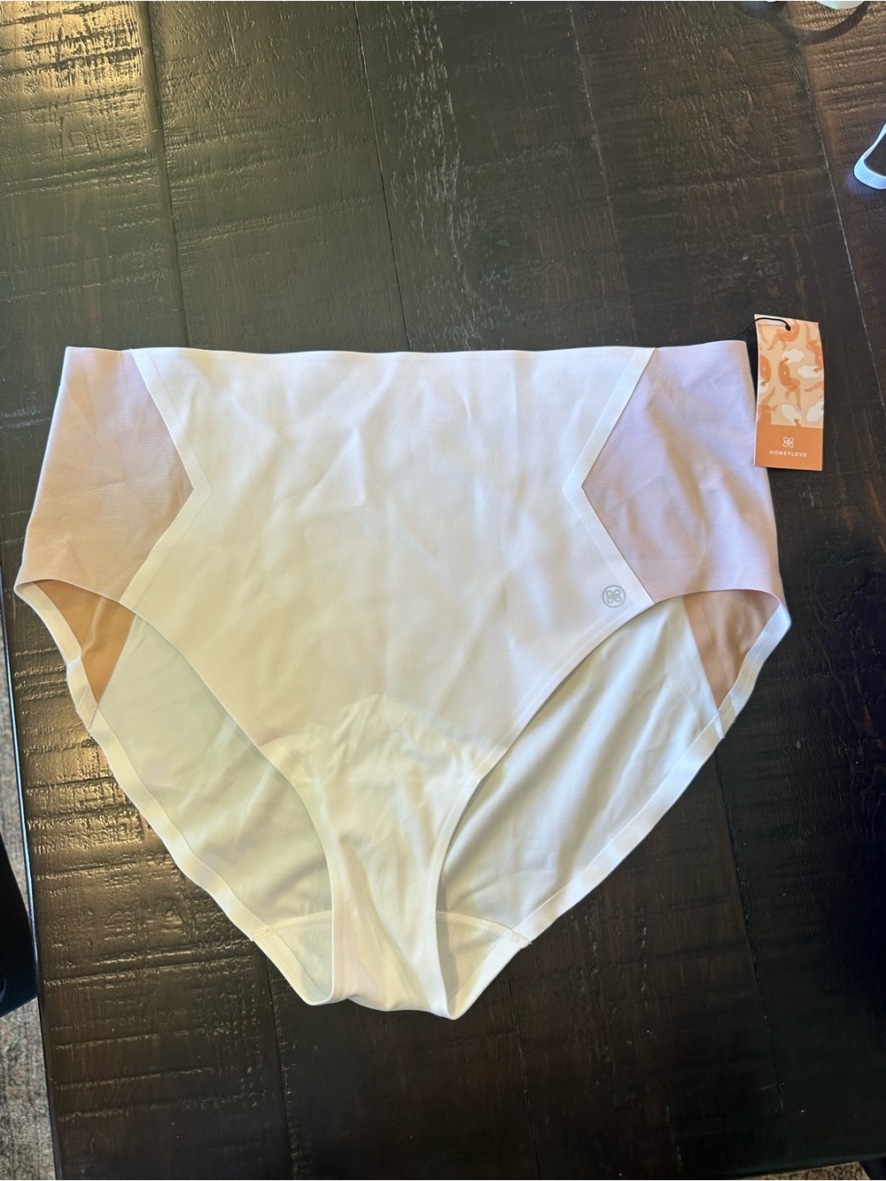 Honeylove White and Blush Seamless High-Waist Brief Size 1X